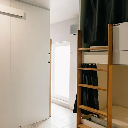 Hostel Arca Nova - *